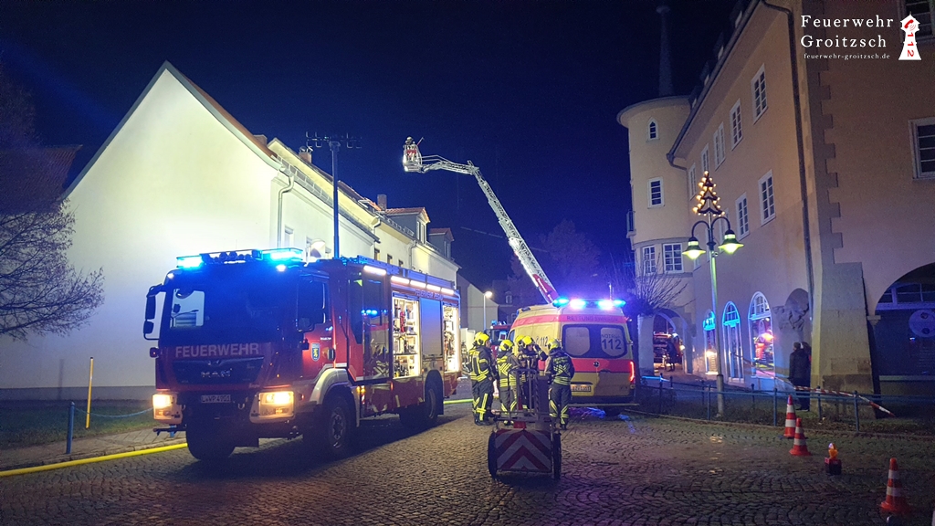 Dachstuhlbrand Altenburger Str 5 12